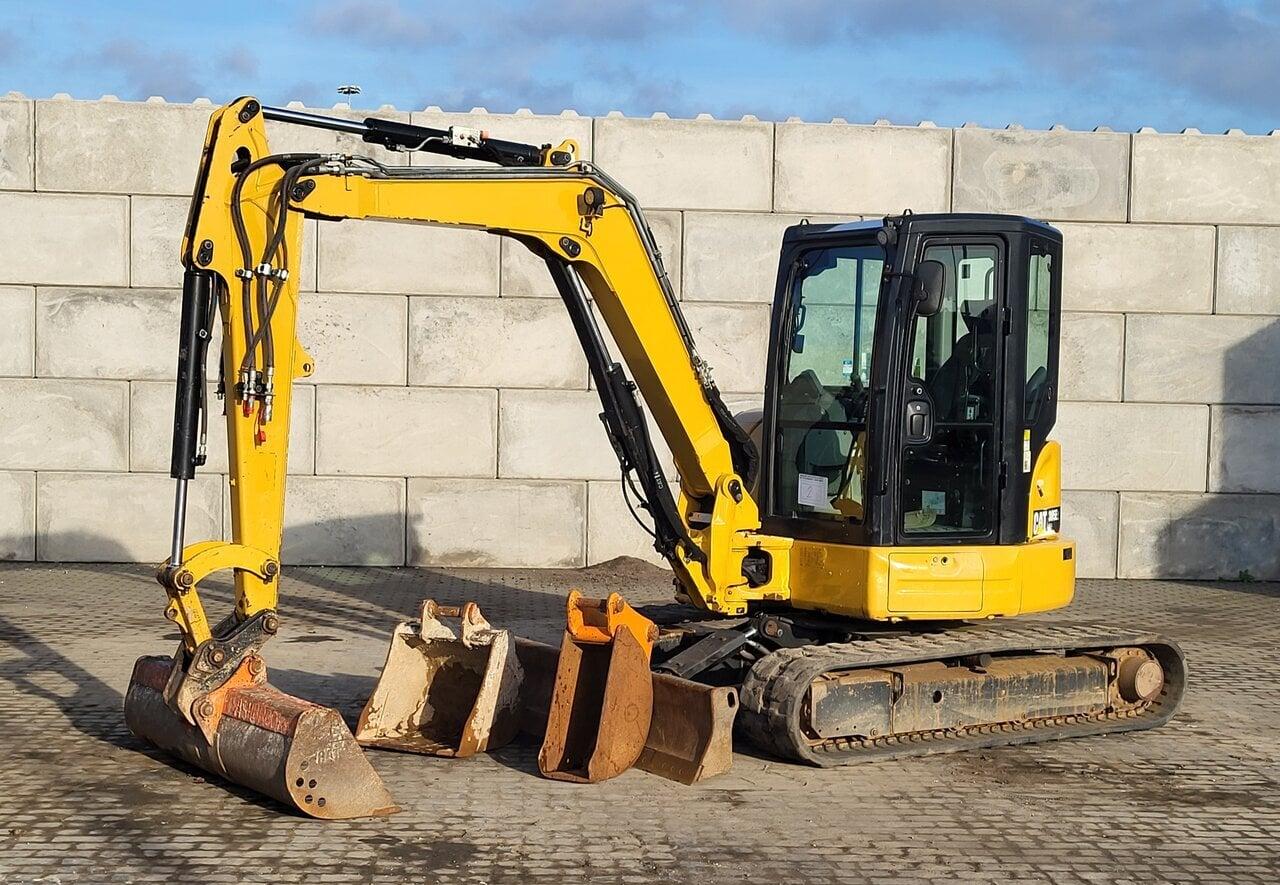 2019 Caterpillar 305 CR